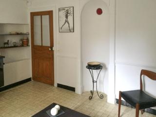 Retro arty house - Mesnay - 2