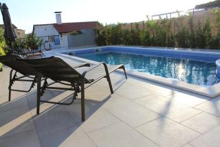 Apartment Rako - Žrnovnica - 1