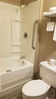 Rodeway Inn & Suites Monroeville-Pittsburgh - Monroeville - 4