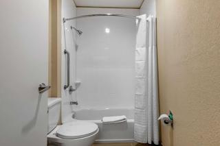 Comfort Inn & Suites Montgomery East Carmichael Rd - Montgomery - 3
