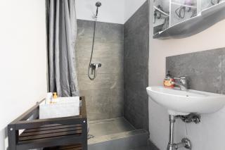 Cute Red Star Studio City Center - Vienna - 6