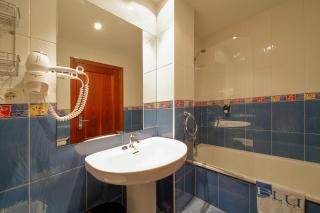 Apartamentos Urban Blue, Blue Hotels - Gijón - 1