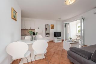 Vesna 1 city central apartment - Novalja - 0