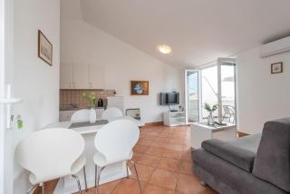 Vesna 2 city central apartment - Novalja - 9