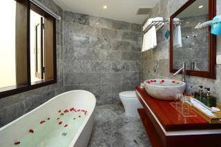 Threeway Riverside Villa - Hội An - 1