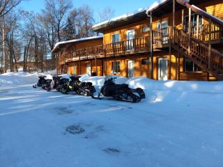 Curriers Lakeview Lodge - Rice Lake - 2