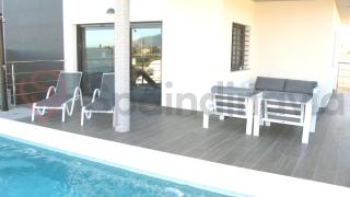 Astonishing beach and pool house - 2
