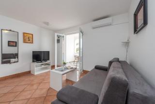 Vesna 1 city central apartment - Novalja - 9