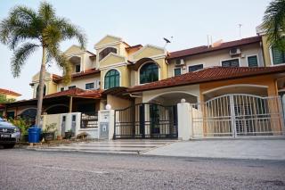 Warisan Indah Homestay KLIA 2 Melayu sahaja - Sepang - 8