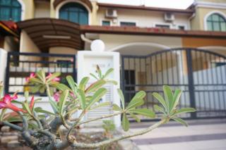 Warisan Indah Homestay KLIA 2 Melayu sahaja - Sepang - 2