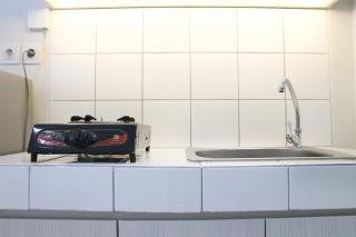 Furnished Studio Apartment The Springlake Summarecon Bekasi By Travelio - Bekasi - 5