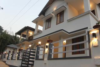 Zavon Holiday Home - Vythiri - 4