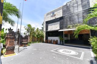 RedDoorz Plus near Mall Bali Galeria 2 - Denpasar - 8