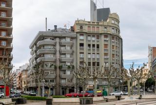 Housingleón - Pleno centro con garaje para motos y bicis - León - 4