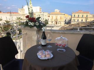 Plaza Rooms - 9