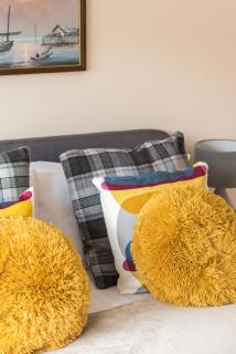 Edinburgh Central 2-Bedroom Old Town Apartment on Royal Mile - 4