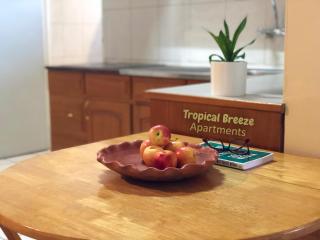 Tropical Breeze Apartments - 1