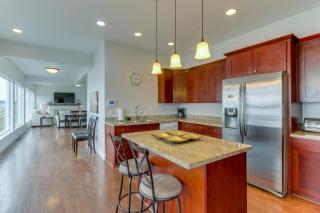 Bay Street Oasis - 9