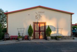 Assaf Boutique Winery & Cabins - 2