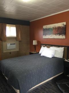 The Triangle Motel - Alma - 5