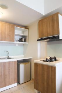 Modern Design 2BR The Springlake Summarecon Apartment By Travelio - 7