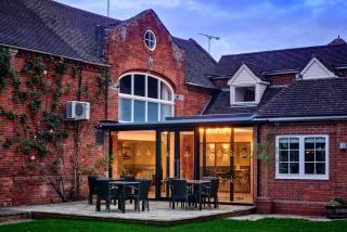 Kings Court Hotel - Alcester - 0