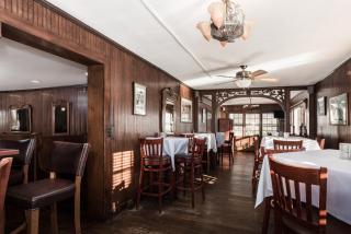 The Huntting Inn - 8