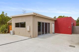 170 Hazards View Drive - Unit 2 - Coles Bay - 0