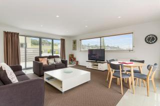 170 Hazards View Drive - Unit 2 - Coles Bay - 5