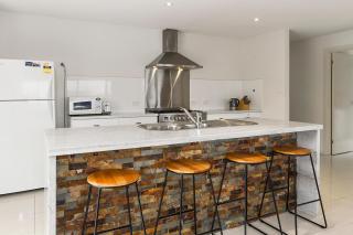 170 Hazards View Drive - Unit 2 - Coles Bay - 6