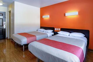 Motel 6-Palatine, IL - Chicago Northwest - Palatine - 2