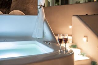 Astrea Suites Feggaropetra Cave House - Fira - 3