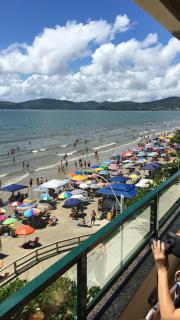 Apartamento a Beira Mar - Meia Praia - 0