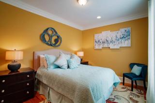 Beautiful 3Bed Townhome in Historic Downtown Savannah - 6