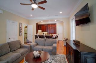 Beautiful 3Bed Townhome in Historic Downtown Savannah - Savannah - 1