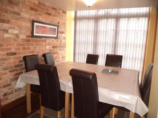 Moorhen Cottage - Stoke on Trent - 2