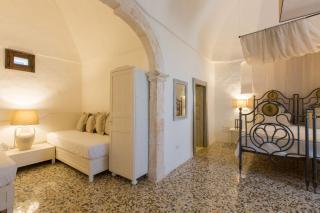 Masseria Castelluzzo - Ceglie Messapica - 1