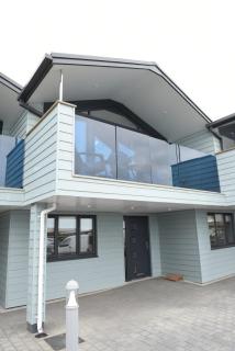 Seaside Escape in Westward Ho! 3-Bed Family Holiday Home with Sea Views - 8