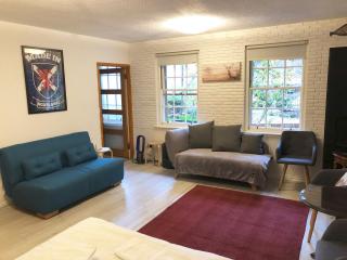Castle view&Grassmarket studio flat with Luxury bathroom - 9