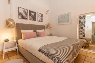 FARO DOWNTOWN STUDIOS - 2