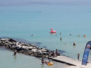 Seaside apartment,just on the beach, unique view - Kallithea Halkidikis - 7