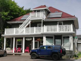Colonial Charm Inn Bed & Breakfast - Charlottetown - 0