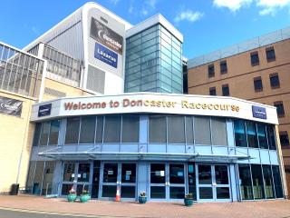 Home Crowd Luxury Apartments - Doncaster - 7