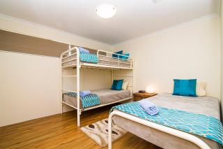 Busselton Holiday Home - Busselton - 2