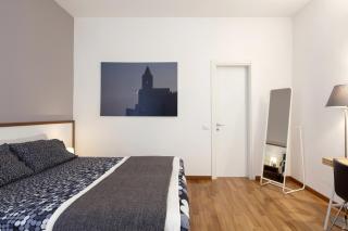 cV5 - La Spezia city center - Wide modern apartment walking distance to the station to Cinque Terre and 5 mins walk to the city center - Big terrace on the roofs - 5