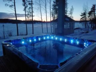 Jacuzzi Rantakallio - Melkoniemi - 7