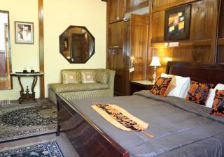 Badjoeri Ethnic Wooden Homestay - Bandung - 4