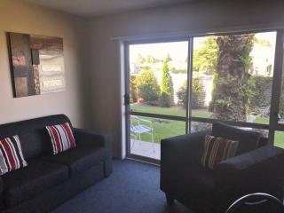 Phoenix Motels - Temuka - 1