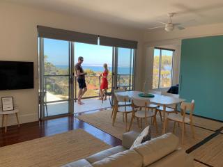 Sunrise on Falie Seaview Eco Accommodation - 9