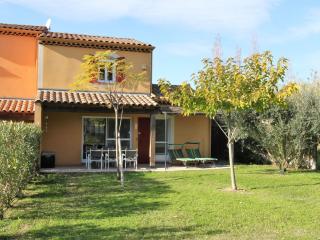 Cosy Holiday Home in Arles with Pool - Arles - 5